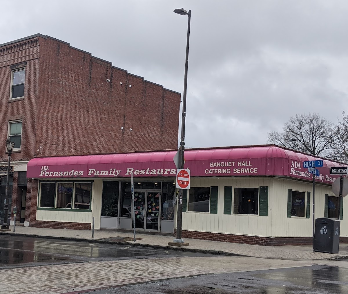 La Isla Restaurant